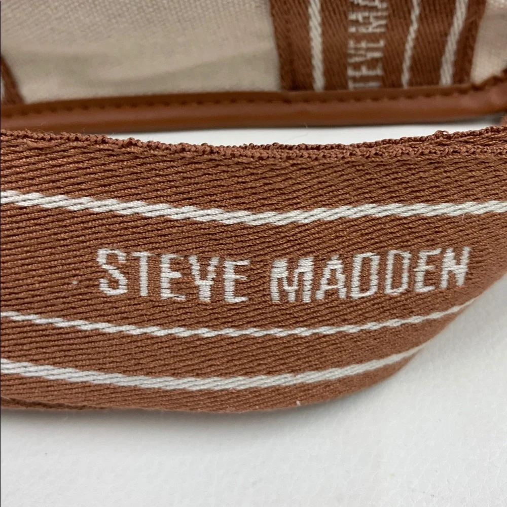 Steve Madden Tan Cream Canvas tote crossbody Bag Gold logo Lined pockets